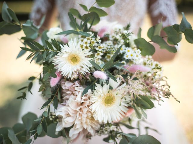 Le mariage de Nicolas et Elodie à Chalais, Charente 33