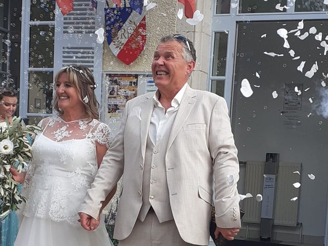 Le mariage de  Laurent et Celine à Festigny, Yonne 3