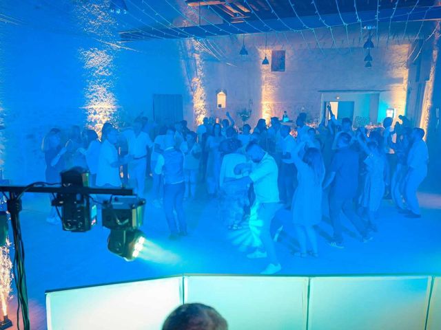 Le mariage de  Laurent et Celine à Festigny, Yonne 20