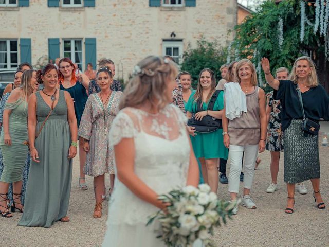 Le mariage de  Laurent et Celine à Festigny, Yonne 27