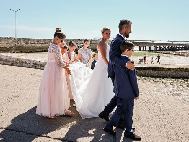 Le mariage de Xavier et Emilie à Bourcefranc-le-Chapus, Charente Maritime 8