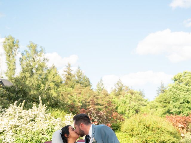 Le mariage de Thomas et Ema à La Ferté-Saint-Aubin, Loiret 38