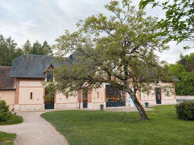 Le mariage de Thomas et Ema à La Ferté-Saint-Aubin, Loiret 43