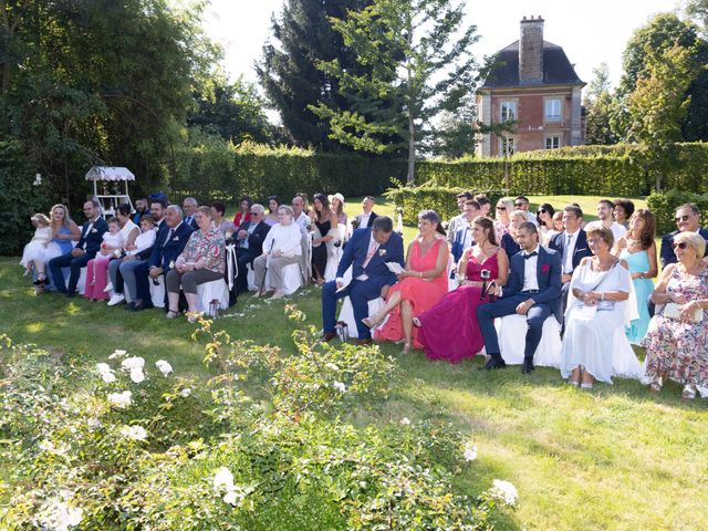 Le mariage de Fabien et Flora à Saint Léger en Bray, Oise 23