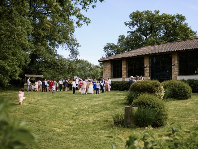 Le mariage de Fabien et Cécile à Giroussens, Tarn 30