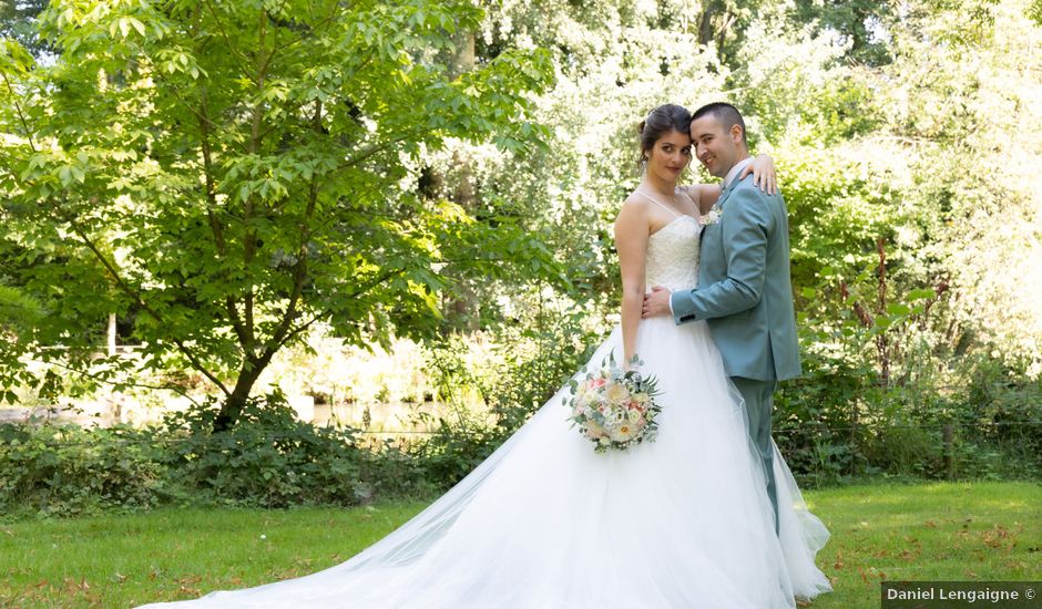 Le mariage de Fabien et Flora à Saint Léger en Bray, Oise