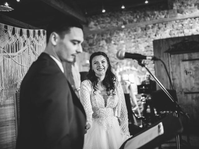 Le mariage de Mathieu et Amélie à Riotord, Haute-Loire 8