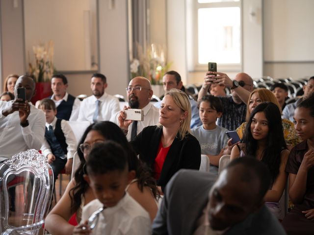 Le mariage de Bora et Marie-Line à Cluses, Haute-Savoie 37