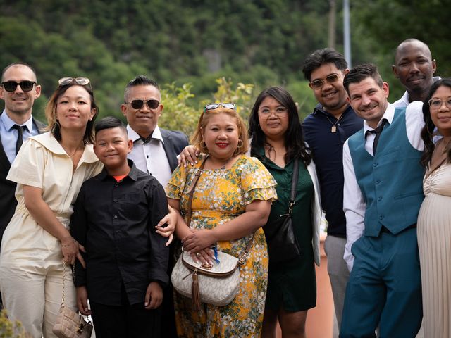 Le mariage de Bora et Marie-Line à Cluses, Haute-Savoie 81