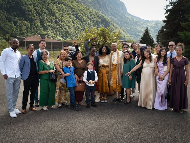 Le mariage de Bora et Marie-Line à Cluses, Haute-Savoie 137