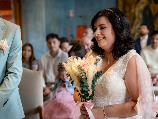 Le mariage de Julien et Sandra à Aubigny-sur-Nère, Cher 3