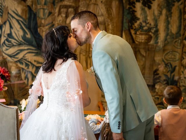 Le mariage de Julien et Sandra à Aubigny-sur-Nère, Cher 7