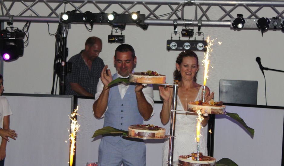 Le mariage de Julien  et Emmanuelle à Vallères, Indre-et-Loire