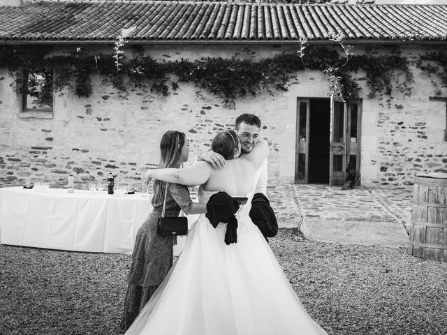 Le mariage de Seng-Ly et Marine à Marigny-Brizay, Vienne 16