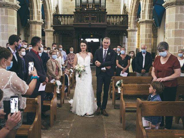 Le mariage de Simon et Floriane à Carhaix-Plouguer, Finistère 12