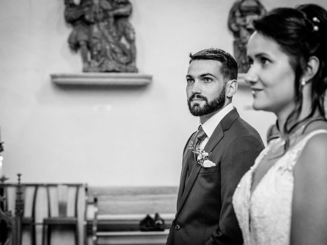 Le mariage de Simon et Floriane à Carhaix-Plouguer, Finistère 14