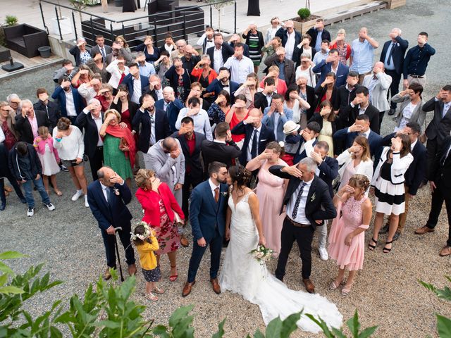 Le mariage de Simon et Floriane à Carhaix-Plouguer, Finistère 24