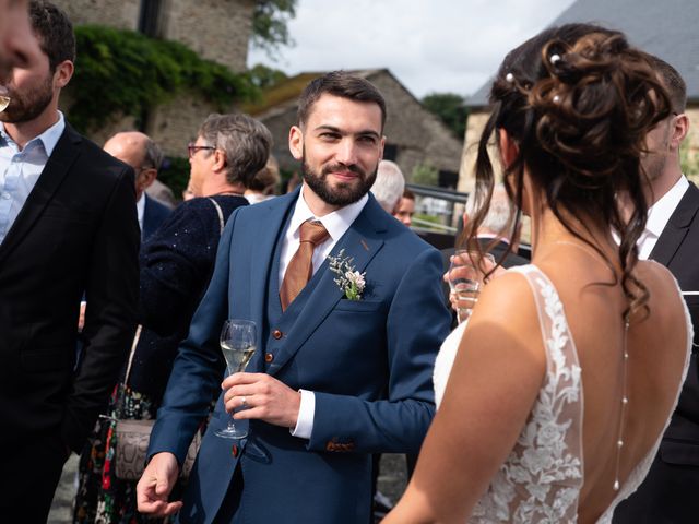 Le mariage de Simon et Floriane à Carhaix-Plouguer, Finistère 25