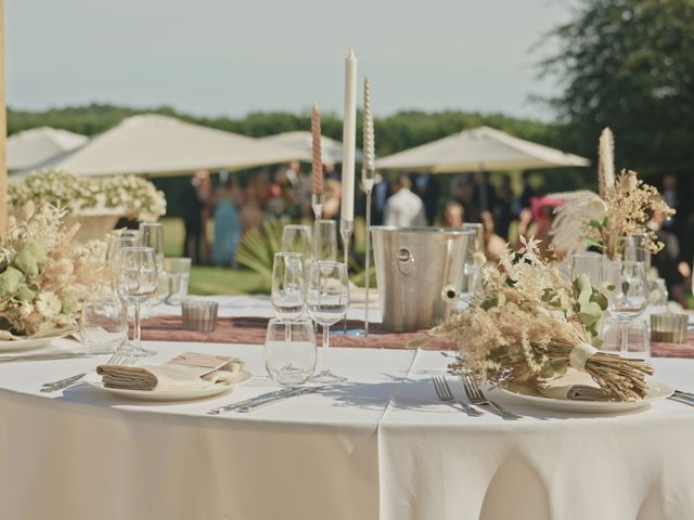 Le mariage de Josh et Ellie à Clérac, Charente Maritime 14