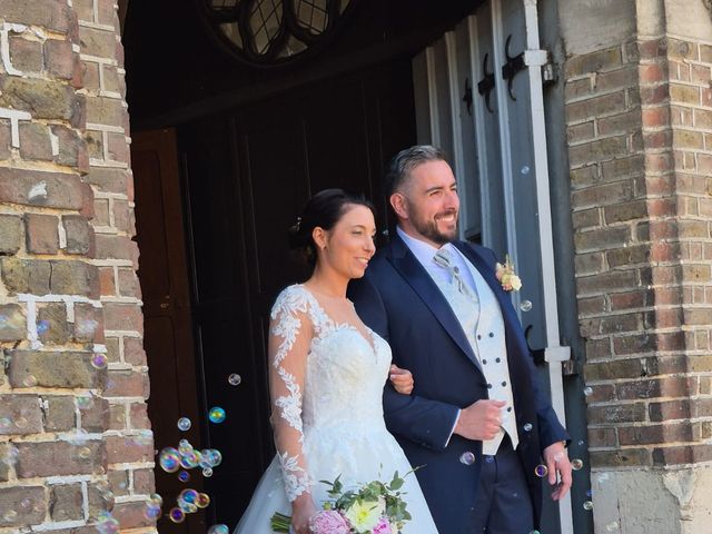 Le mariage de Privat et Elodie à Ville-le-Marclet, Somme 11