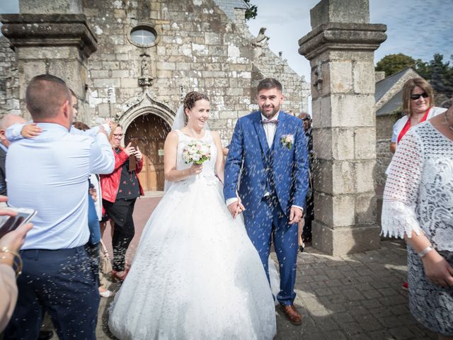 Le mariage de Julien et Amélie à Lanrodec, Côtes d&apos;Armor 9