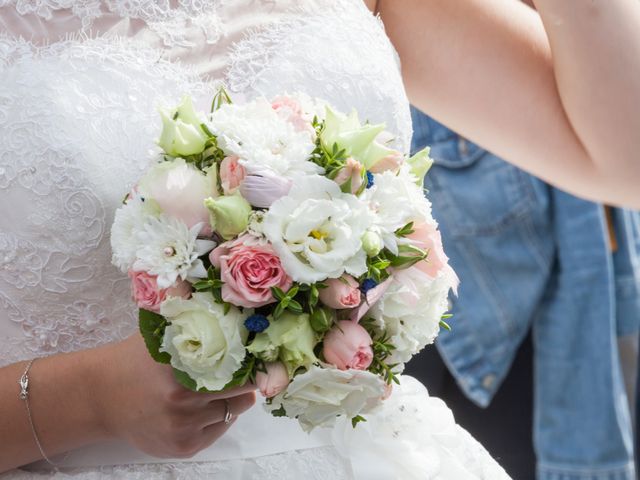 Le mariage de Julien et Amélie à Lanrodec, Côtes d&apos;Armor 10