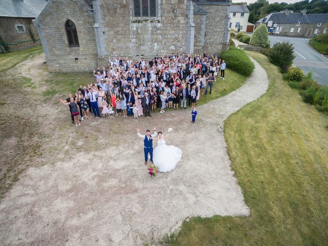 Le mariage de Julien et Amélie à Lanrodec, Côtes d&apos;Armor 11