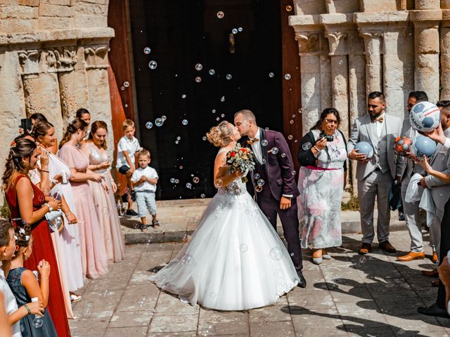 Le mariage de Coline et Thomas à Melle, Deux-Sèvres 26