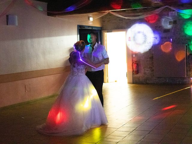 Le mariage de Coline et Thomas à Melle, Deux-Sèvres 43