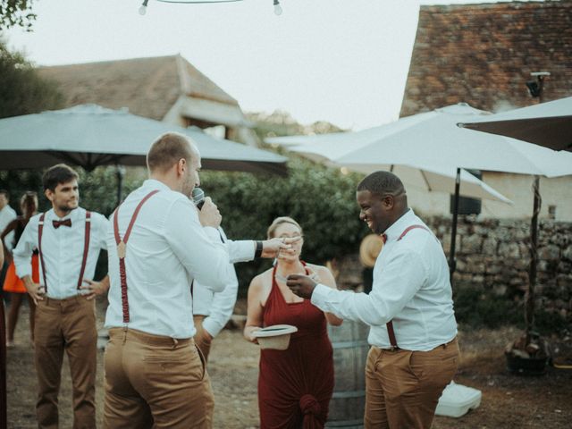 Le mariage de Thomas et Marine à Saint-Jean-de-Laur, Lot 126