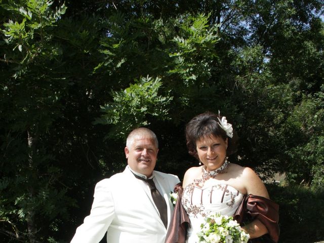 Le mariage de Jean-Claude et Mélanie à Belvezet, Lozère 7