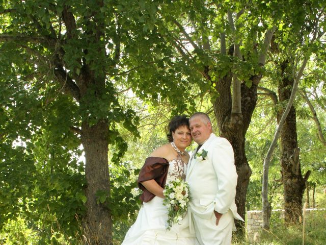 Le mariage de Jean-Claude et Mélanie à Belvezet, Lozère 16