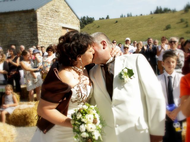 Le mariage de Jean-Claude et Mélanie à Belvezet, Lozère 23