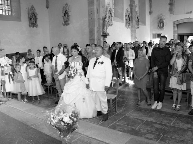 Le mariage de Jean-Claude et Mélanie à Belvezet, Lozère 44