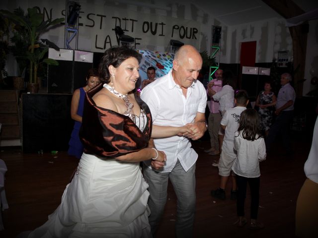 Le mariage de Jean-Claude et Mélanie à Belvezet, Lozère 81