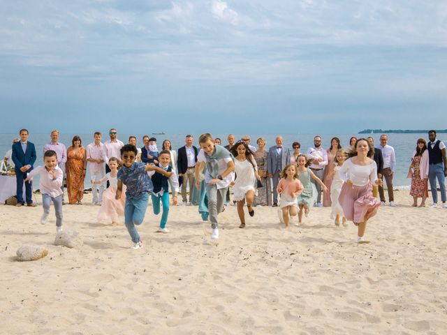 Le mariage de Cédric et Morgane à Ploemeur, Morbihan 17