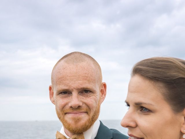 Le mariage de Cédric et Morgane à Ploemeur, Morbihan 24