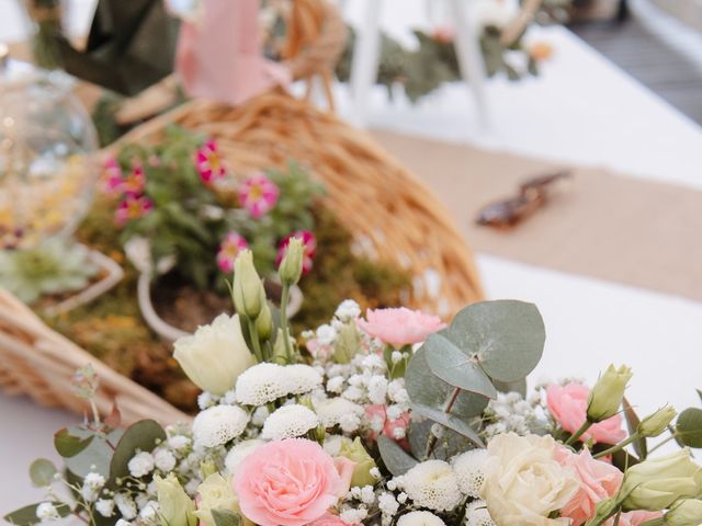 Le mariage de Cédric et Morgane à Ploemeur, Morbihan 32