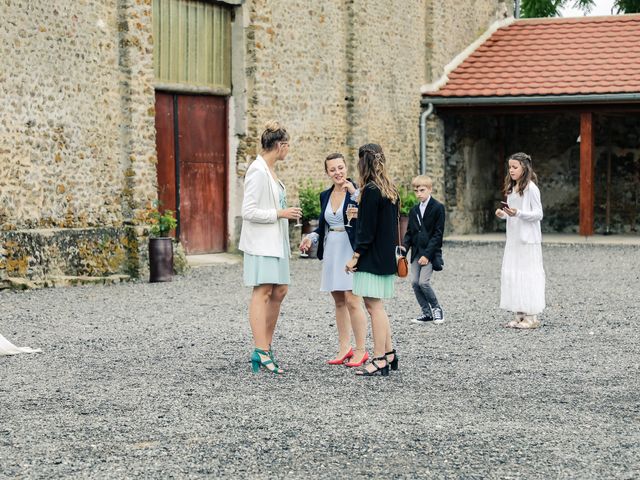 Le mariage de Romain et Hélène à Varennes-Jarcy, Essonne 92