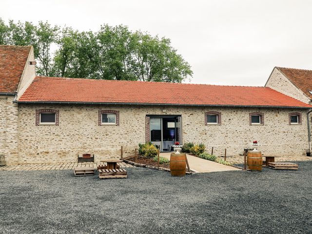 Le mariage de Romain et Hélène à Varennes-Jarcy, Essonne 95