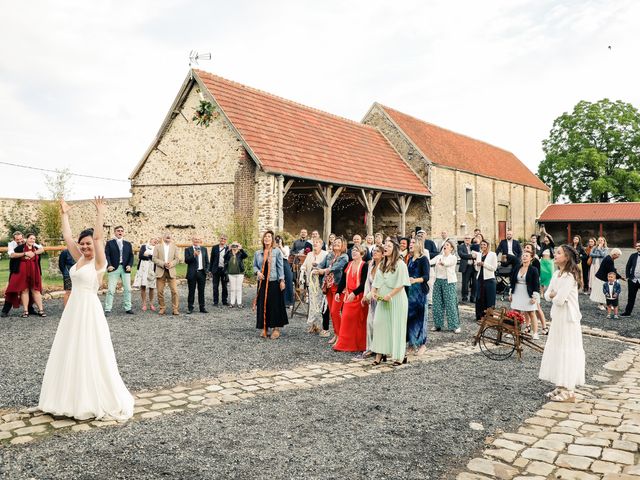 Le mariage de Romain et Hélène à Varennes-Jarcy, Essonne 125