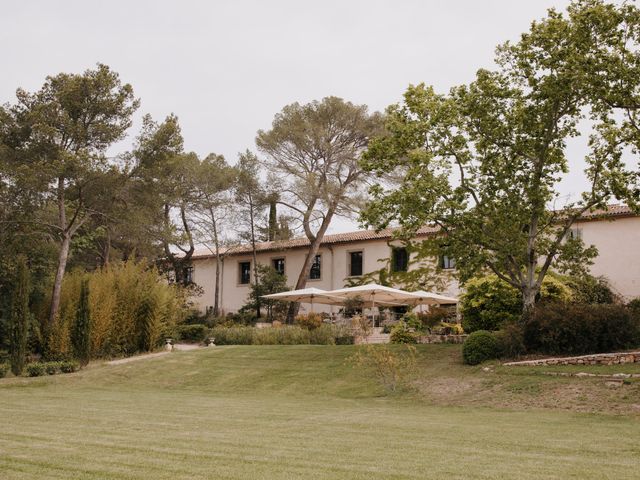 Le mariage de Romain et Anna à Villeneuvette, Hérault 1