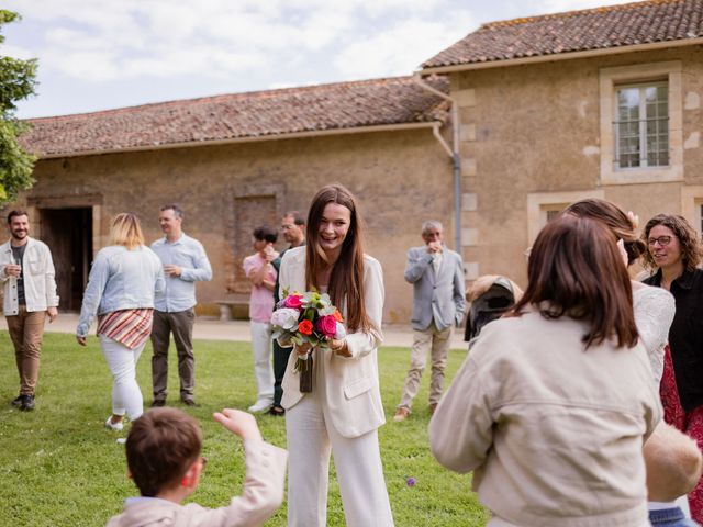 Le mariage de Cyril et Samantha à Rouillé, Vienne 94