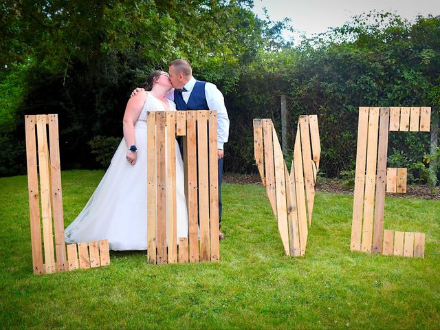 Le mariage de Emilie et Samuel à Retiers, Ille et Vilaine 71