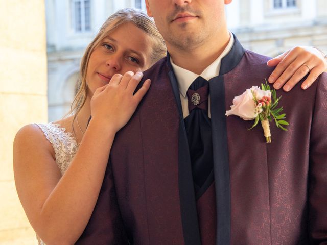 Le mariage de Thibault et Lucie à Reims, Marne 23