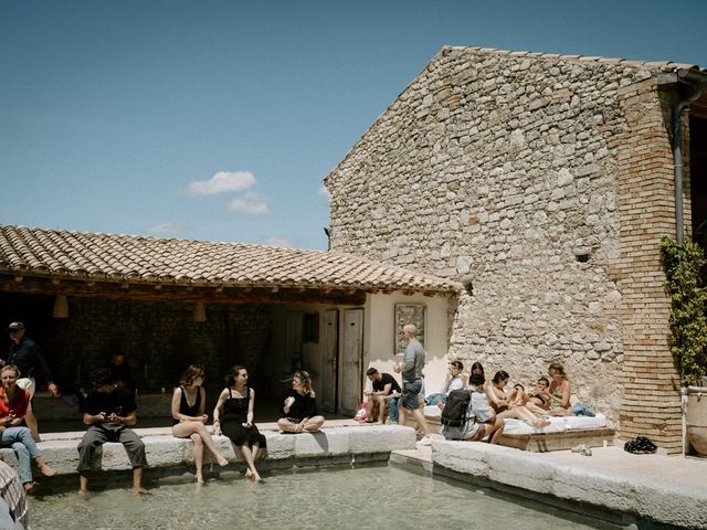 Le mariage de Arnaud et Cécile à Grignan, Drôme 3