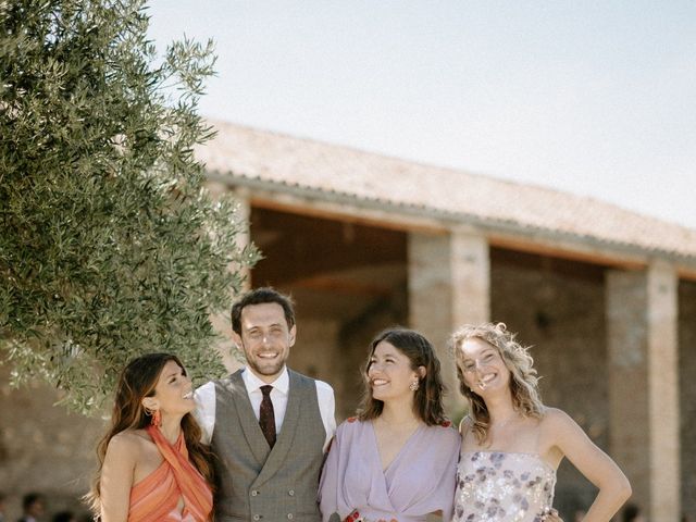 Le mariage de Arnaud et Cécile à Grignan, Drôme 39