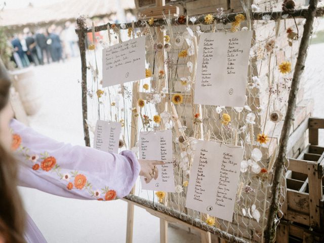 Le mariage de Arnaud et Cécile à Grignan, Drôme 56