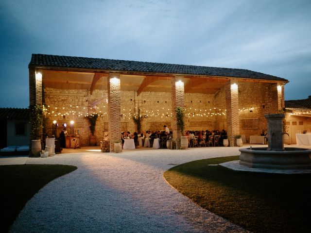 Le mariage de Arnaud et Cécile à Grignan, Drôme 77
