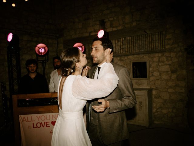 Le mariage de Arnaud et Cécile à Grignan, Drôme 79